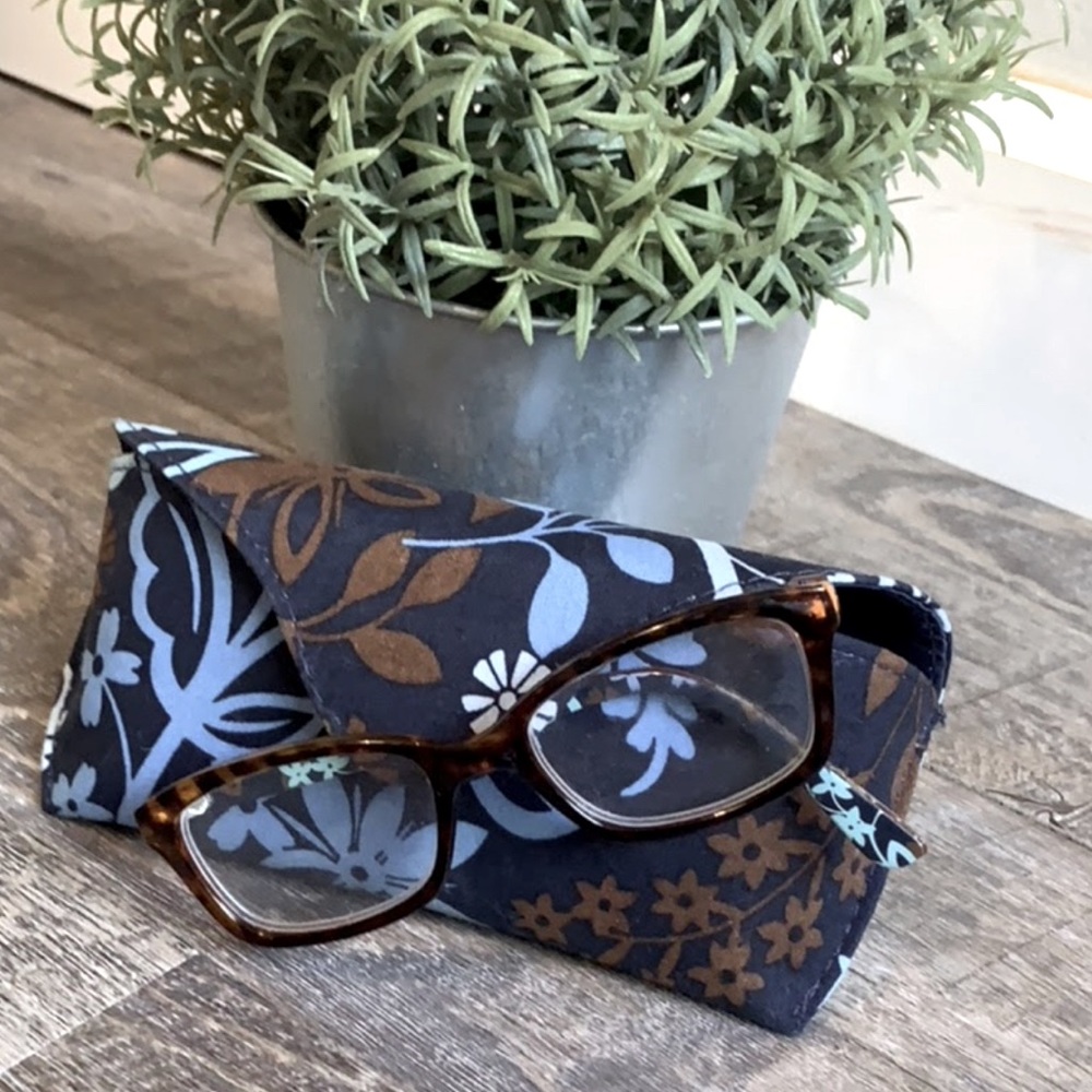 Vera Bradley Hard Eyeglass Case In Java Floral - image 1